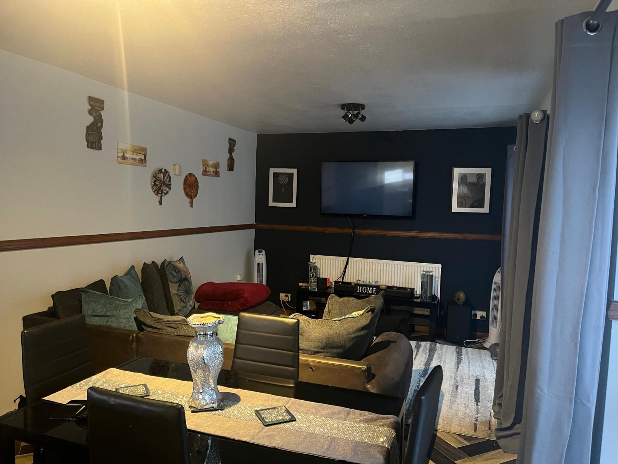 Queenomega'S Home Stay لندن المظهر الخارجي الصورة