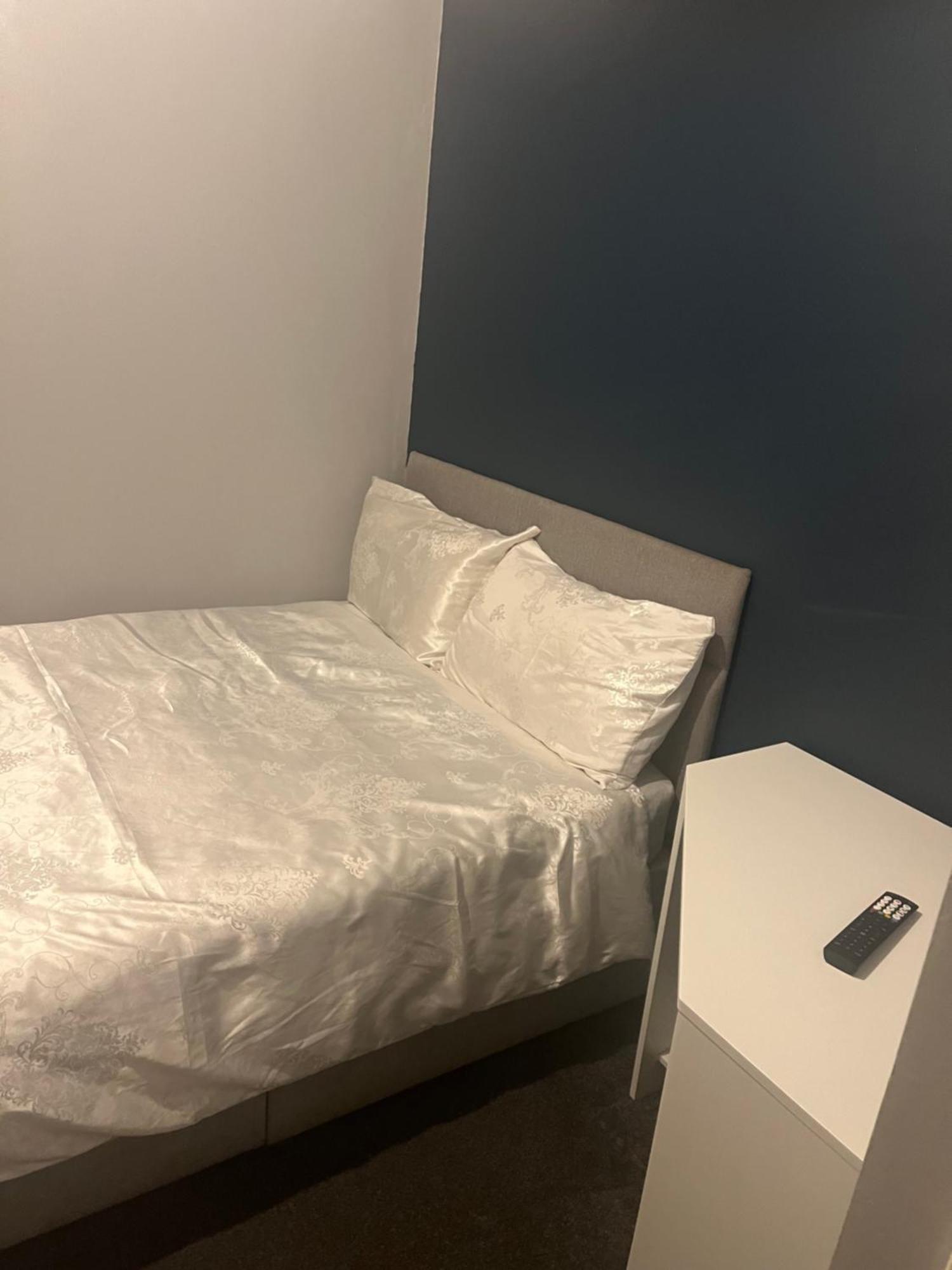 Queenomega'S Home Stay لندن المظهر الخارجي الصورة